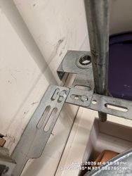 Old end plate, worn out bearing.