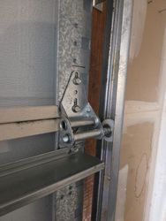 Brand new graduated hinges with a brand new roller.