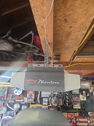 The old motor having transitioner issues. We're gonna replace it.