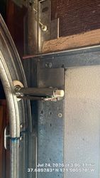 Properly installed top fixture.