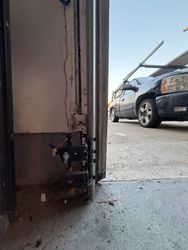 Livermore garage door project photo 7