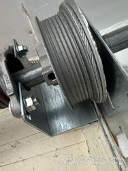 Spring touching spring mount plate