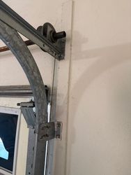Two piece track system, flagless. Bearings probably worn out.