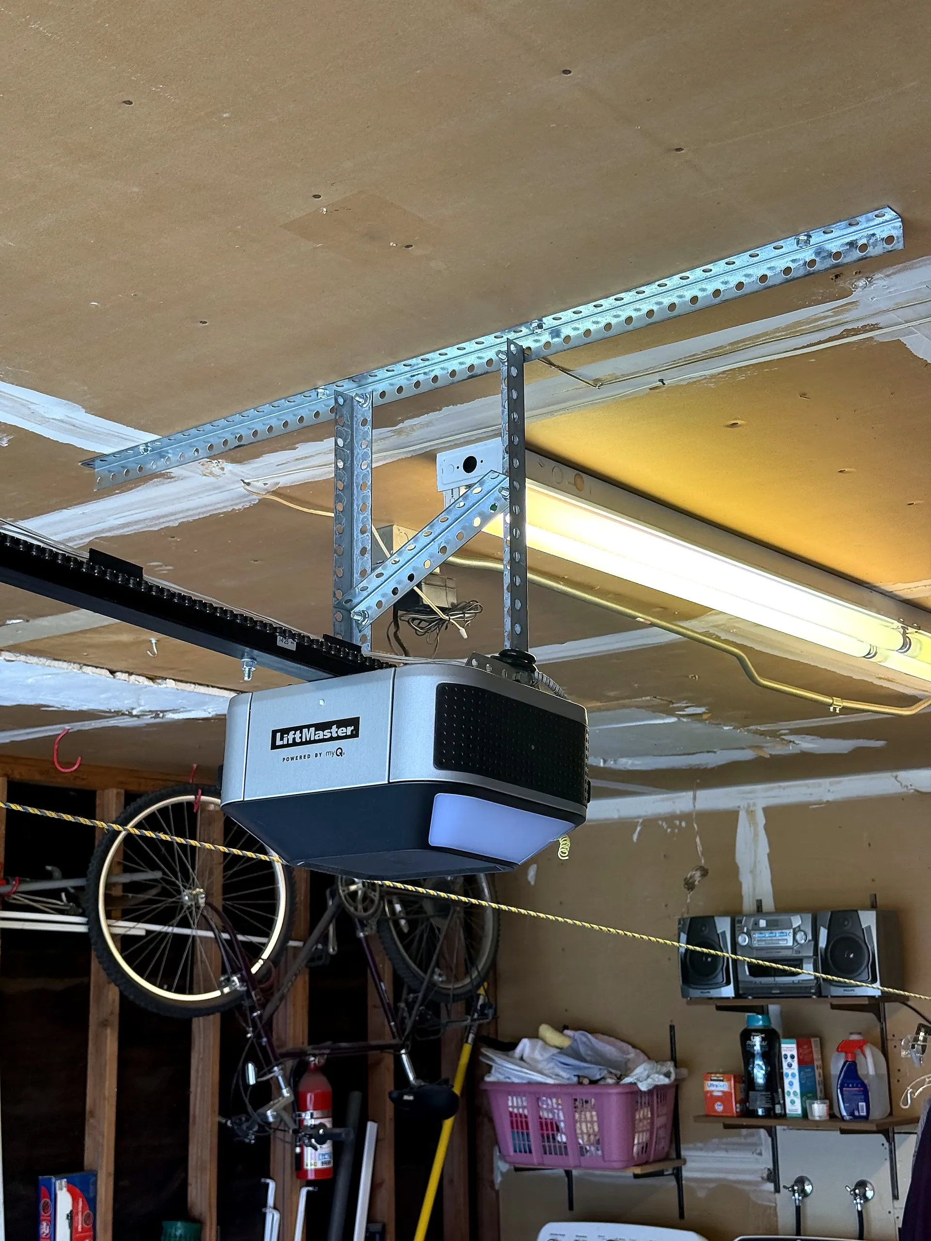Valiant Garage Door real job photo 5: 2025 10 26 14