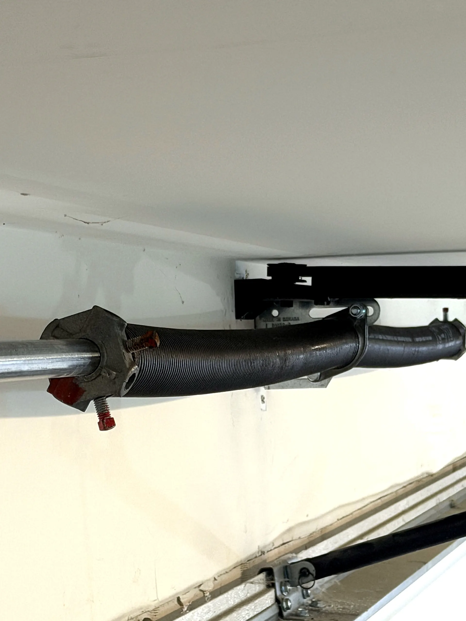 Valiant Garage Door real job photo 27: Img 1284